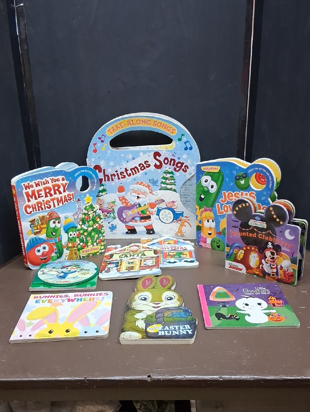 10 pc bundle All‎ Seasons of board books.
